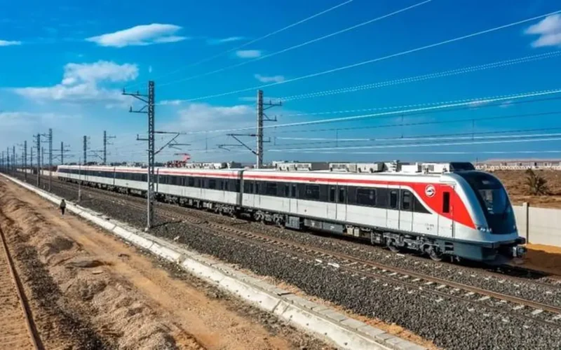 خيارات توفير نفقات تذاكر القطارات الجديدة للموظفين والطلبة عبر الاشتراكات المتاحة